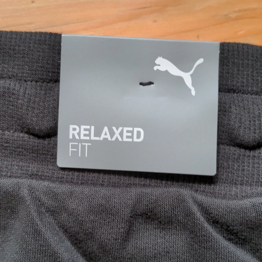65-**NWT** Puma lightweight joggers - Picture 3 of 10
